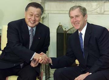 Η αστάθεια της ιαπωνικής οικονομίας στο επίκεντρο των συνομιλιών