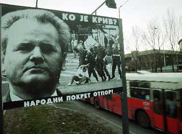 Την παράδοση του τέως προέδρου στο ICTY ζητά το 46% των Σέρβων