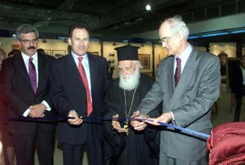 Εγκαινιάστηκε στο νέο αεροδρόμιο η έκθεση για το μεγάλο πολιτικό