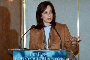 Η επίτροπος δίνει έμφαση στον εκσυγχρονισμό και τη βελτίωσή τους