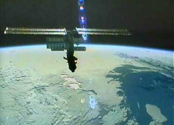 Tη Δευτέρα αναχώρησε από τον ISS το πρώτο πλήρωμά του