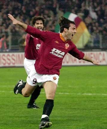 Μοντέλα και Κιέζα κλήθηκαν από τον Τραπατόνι