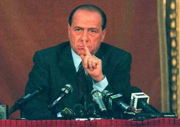 Ανακαλούν τις παραιτήσεις τους οι διευθυντές της ιταλικής κρατικής τηλεόρασης