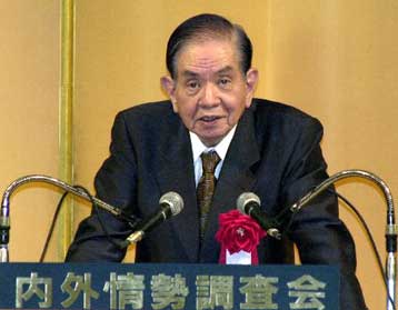 Τη λήψη «κατάλληλων μέτρων» ζητά από την κεντρική τράπεζα ο Γιοσίρο Μόρι