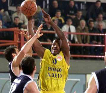 Περίπατος του Περιστερίου, ντέρμπι για τον ΠΑΟΚ