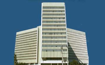 Εναλλακτικές λύσεις αναζητεί η κυβέρνηση για τις κορυφαίες ιδιωτικοποιήσεις