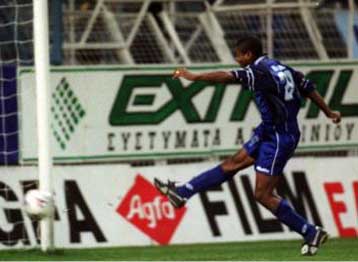 Ολιβάρες και Μουτσοντρίγκο για τον αγώνα με τη Χιλή