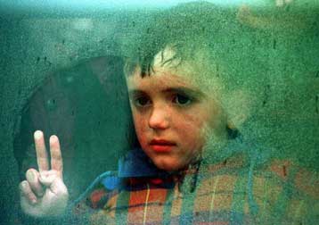 Για κύματα προσφύγων προειδοποιεί η UNHCR