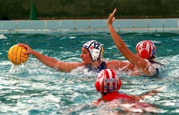 Η εθνική πόλο γυναικών 11-4 τη Γαλλία στα προκριματικά του Πανευρωπαϊκού