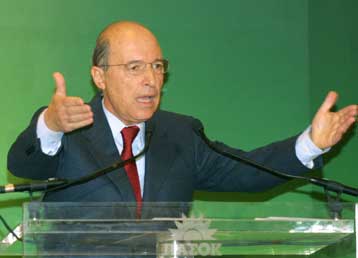 «Ναι» στο διάλογο, «όχι» στις εσωκομματικές περιχαρακώσεις