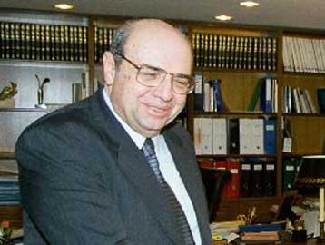 Αναμένει από το Βελιγράδι στοιχεία για τυχόν «ύποπτους» λογαριασμούς