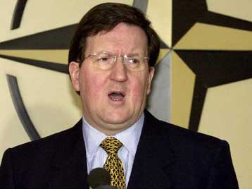 Ο γγ του ΝΑΤΟ εξέφρασε την υποστήριξη της Συμμαχίας στην κυβέρνηση της ΠΓΔΜ