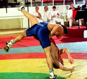 Ο άτυχος παλαιστής κούνησε την Πέμπτη το πόδι του