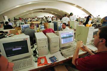 Τις ηλεκτρονικές δημοπρασίες παρακολουθεί η βιομηχανία λογισμικού