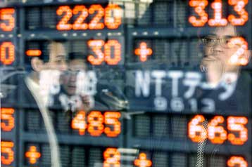 Αλώβητες οι αγορές από τη βουτιά της Γουόλ Στριτ