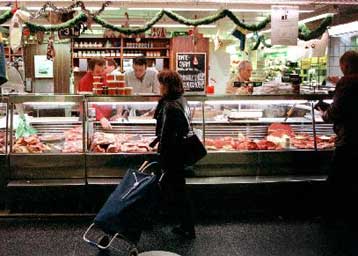 Με ρεκόρ παραπόνων και καταγγελιών «εορτάζουν» οι Έλληνες