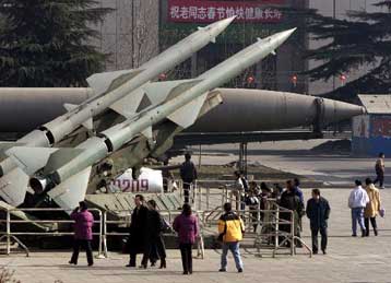 Η αντιπυραυλική ομπρέλα οδηγεί σε νέα κούρσα εξοπλισμών, προειδοποιεί