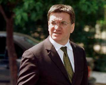 Ύστατη προσπάθεια να αποτρέψουν την κατάθεση του νομοσχεδίου για τα ΤΕΙ