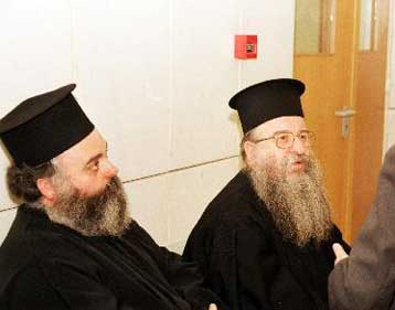 Με αποκαλύψεις για τους κατηγορούμενους συνεχίστηκε η δίκη