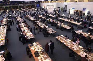 Τρεις υποψήφιοι για συνεργασία με τον ΟΤΕ