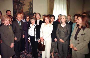 Συνάντηση Σημίτη με γυναίκες επιχειρηματίες στο Μέγαρου Μαξίμου