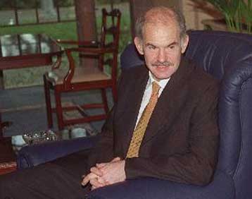 Ευρωπαϊκό μήνυμα με πολλούς αποδέκτες μετέφερε ο ΥΠΕΞ