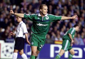 Ο Παναθηναϊκός ηττήθηκε με 2-1 από τη Βαλένθια, διατηρώντας όμως την καλή του εικόνα