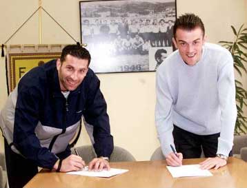 Μετά τον Κολτσίδα για δύο ακόμη χρόνια «κίτρινος» ο Αλέκος Δέλλιος