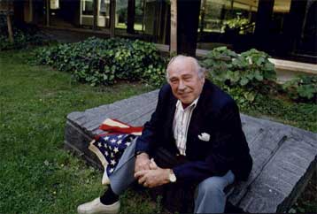 Ο συγγραφέας ιστοριών θρίλερ πέθανε από έμφραγμα