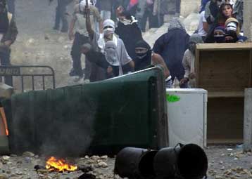 Xαλάρωσαν τα μέτρα – Επιτράπηκε η διακίνηση εμπορευμάτων