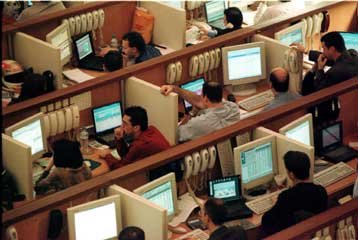 Επιτροπή Κεφαλαιαγοράς και κυβέρνηση οι μεγάλοι ένοχοι για την πτώση