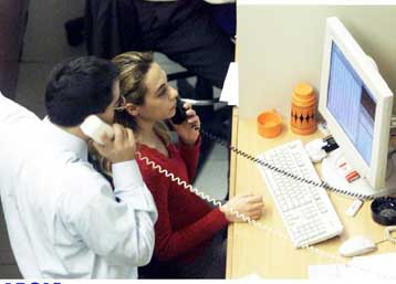 Πέντε χιλιάδες κλήσεις δέχτηκε η γραμμή ενημέρωσης επενδυτών