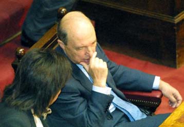 Διαδοχικές συναντήσεις με υπουργούς