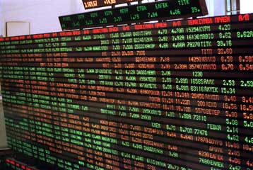 Στο ±18% από το Μάιο, αλλάζει και το ωράριο