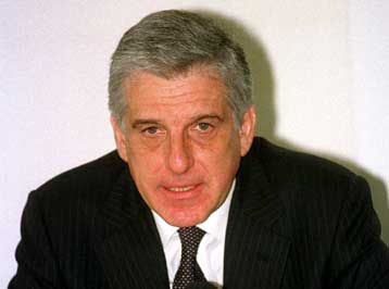 Δαπάνες, κοινωνική προστασία και ιδιωτικοποιήσεις οι προτεραιότητες του ΥΠΕΘΟ