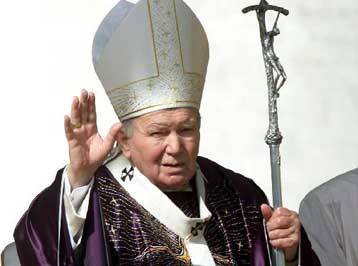 Σύσκεψη στην Αρχιεπισκοπή για τις λεπτομέρειες του ταξιδιού του ποντίφικα