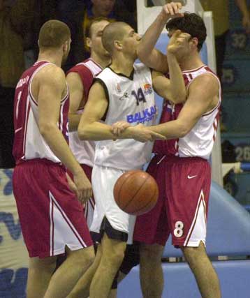 Νικητής ο Ηρακλής 77-75 επί του Ολυμπιακού