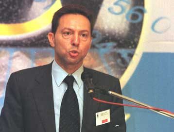 Μεγάλες ευκαιρίες από την ένταξη στην ευρωζώνη