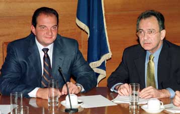 Μεταξύ αυτών η αλλαγή εμβλήματος και η εκλογή προέδρου με τετραετή θητεία