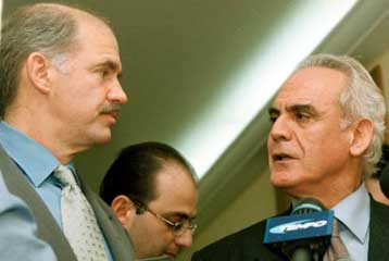 Επαγρύπνηση για τον αλβανικό εθνικισμό ζητούν οι δύο υπουργοί