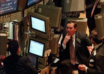 Σημαντικές απώλειες σημείωσαν Dow Jones και Nasdaq την Παρασκευή