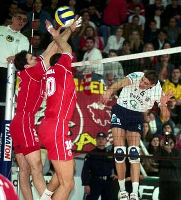 Δύο αουτσάιντερ και δύο φαβορί για το τρόπαιο στο βόλεϊ