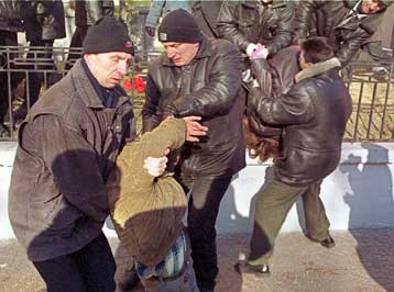 Σε πεδίο μάχης μετράπηκε το Κίεβο