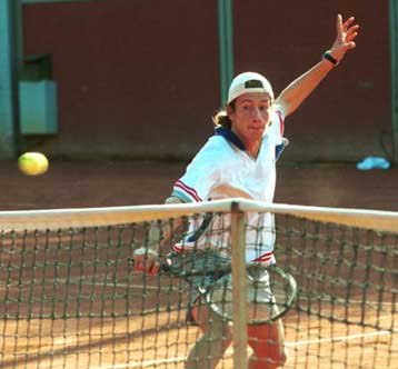 Πέρασε στους «4», βλέπει τελικό