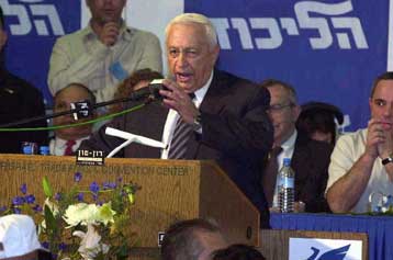 Αλλάζει γραμμή πλεύσης και δηλώνει έτοιμος για διάλογο με τον Παλαιστίνιο ηγέτη