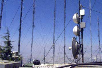 Το ανάστημά τους ορθώνουν στη μεταφορά των πομπών στο Αιγάλεω