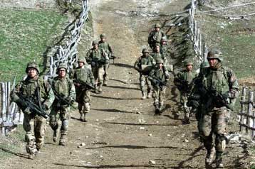 Ολονύκτιες μάχες στη ζώνη ΠΓΔΜ – Κοσσυφοπεδίου