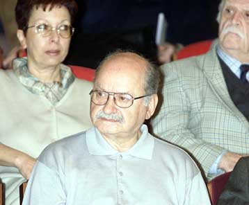 «Αν θέλει να βρει ρετάλια, ας κοιτάξει στον καθρέφτη…»