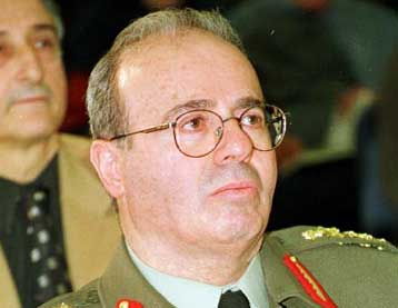 Συναντήθηκε με τον υπουργό Εθνικής Αμυνας και τον Μ.Παραγιουδάκη