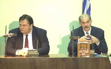 Εντείνονται οι προσπάθειες της Αθήνας για την αγορά τους